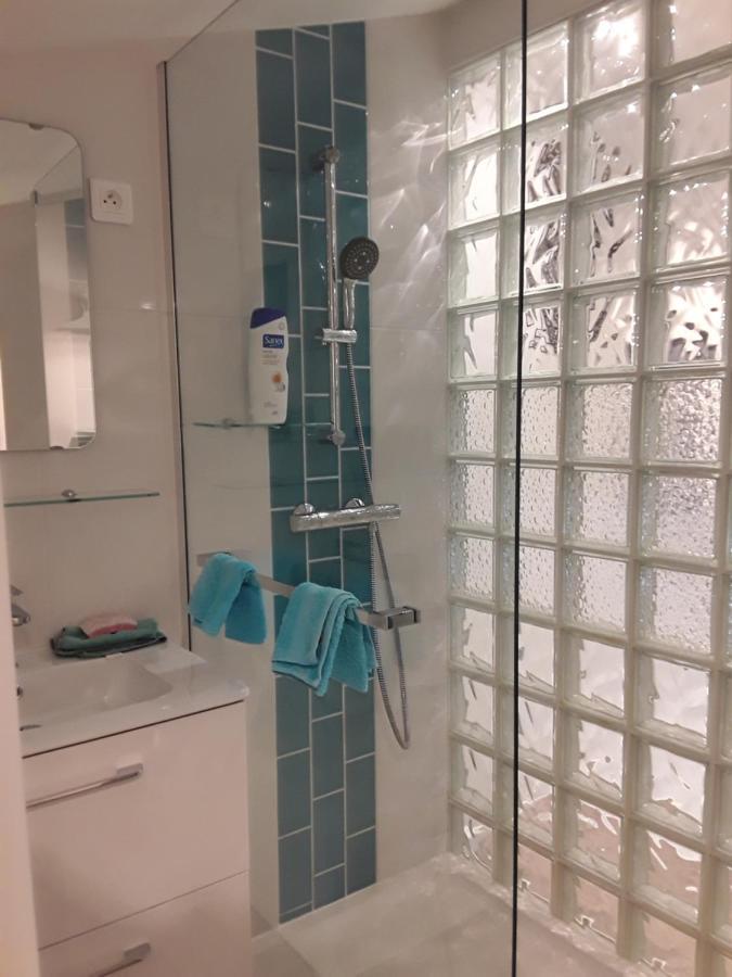 דירות Sénas Yofanto מראה חיצוני תמונה